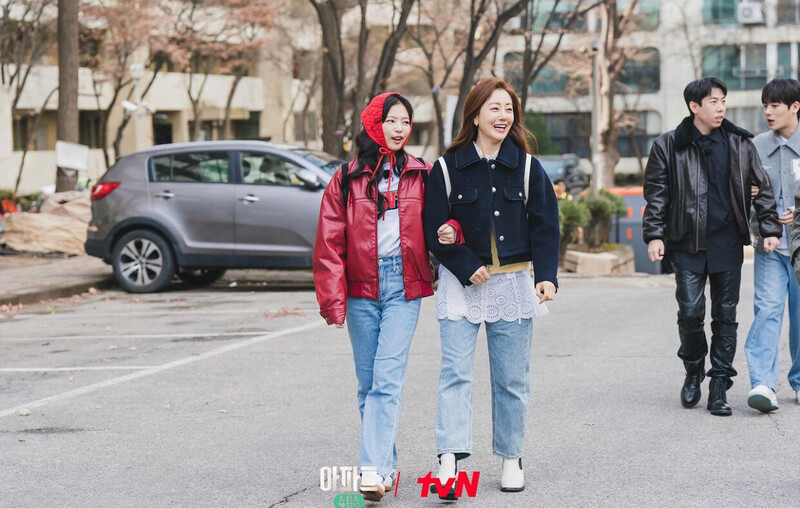 240320 JENNIE - "Apartment 404" EP.5 Preview Photos documents 5