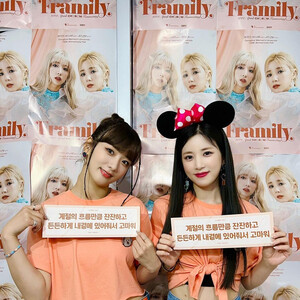 221009 Apink CHOBOM sns update - 2022 Apink CHOBOM Fanmeeting "Framily" in Seoul