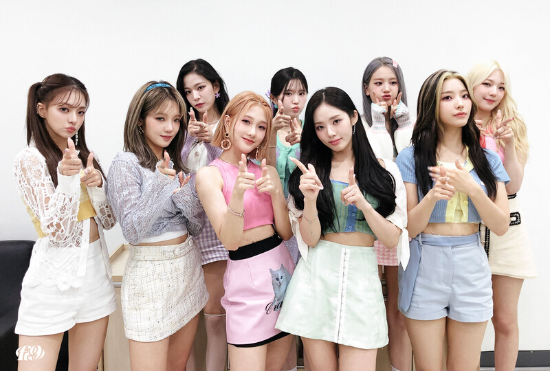 211003 fromis_9 Naver Post - 'Talk & Talk' Music Shows Behind documents 1