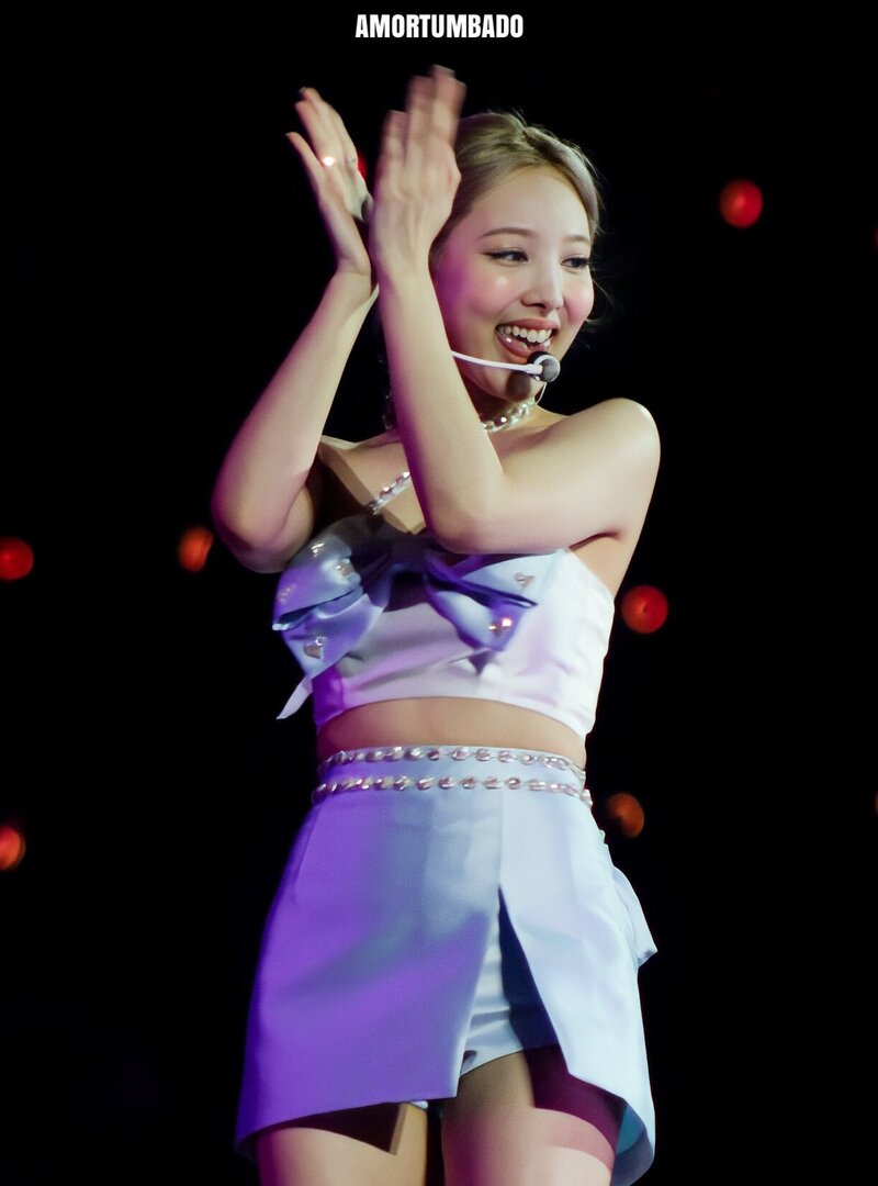 220514 TWICE Nayeon - 4th World Tour ‘Ⅲ’ Encore in Los Angeles Day 1 documents 2