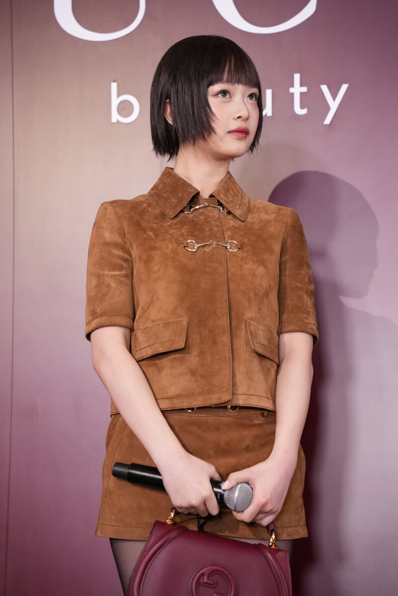 241120 HANNI at the Gucci Beauty Event in Japan documents 6