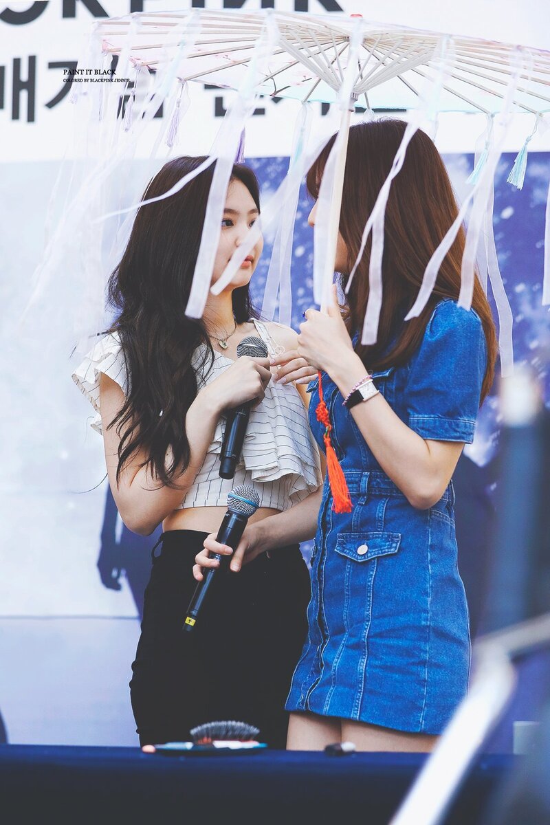 190630 JISOO & JENNIE - Fansign Event documents 2