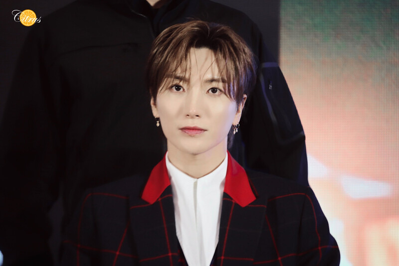 200105 Super Junior Leeteuk at 'Timeslip' Chengdu Fansign documents 20