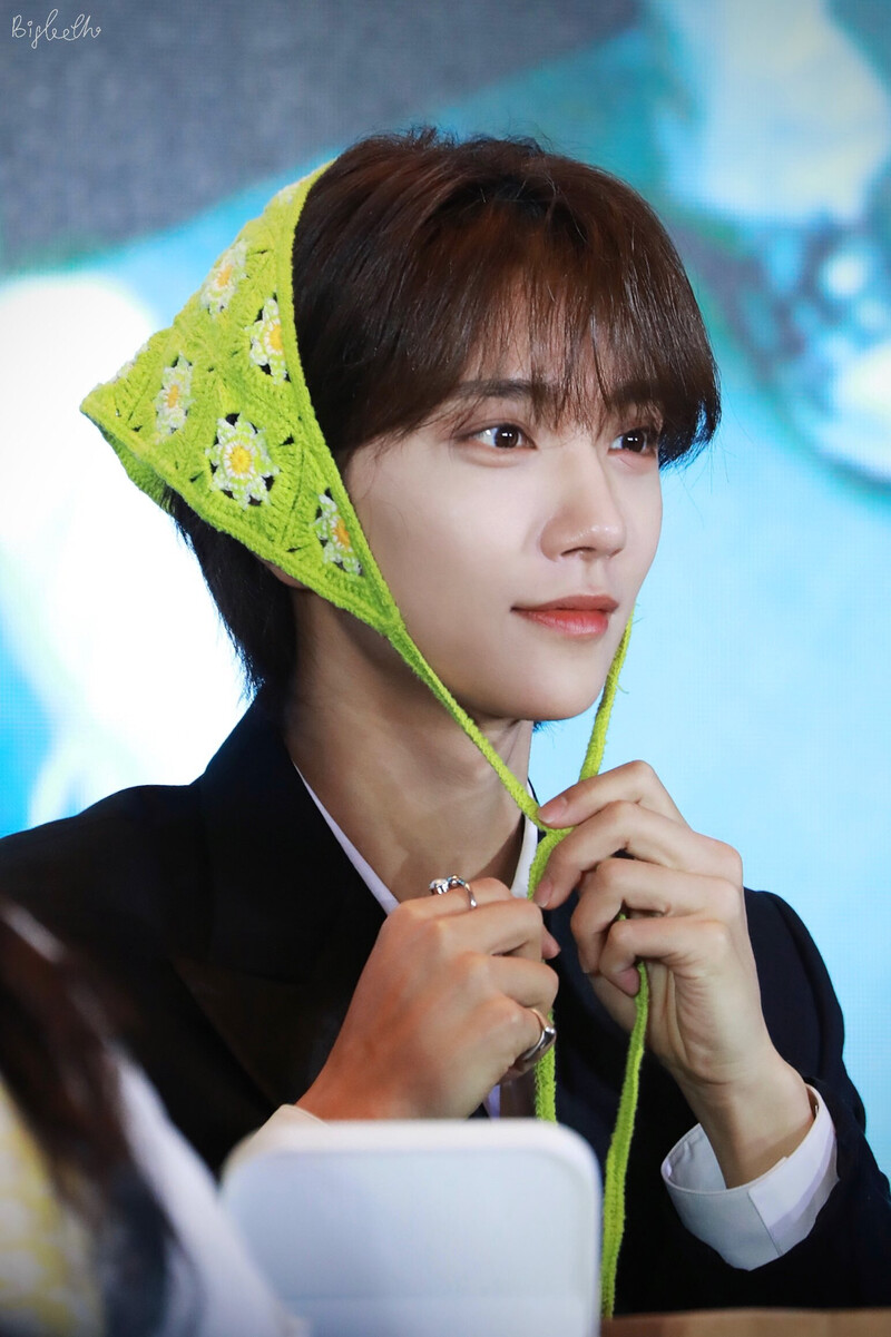 230710 SEVENTEEN Joshua at Yizhiyu Offline Fansign documents 11