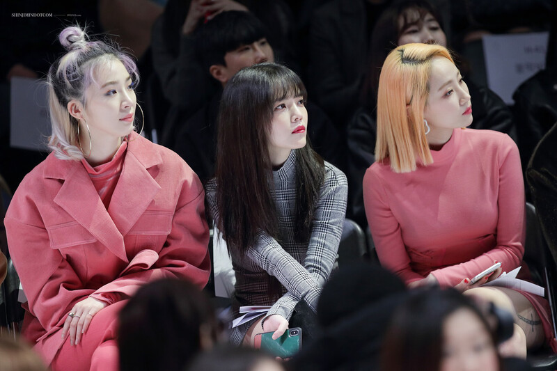 180323 AOA Jimin at HERA Seoul Fashion Week 2018 documents 5