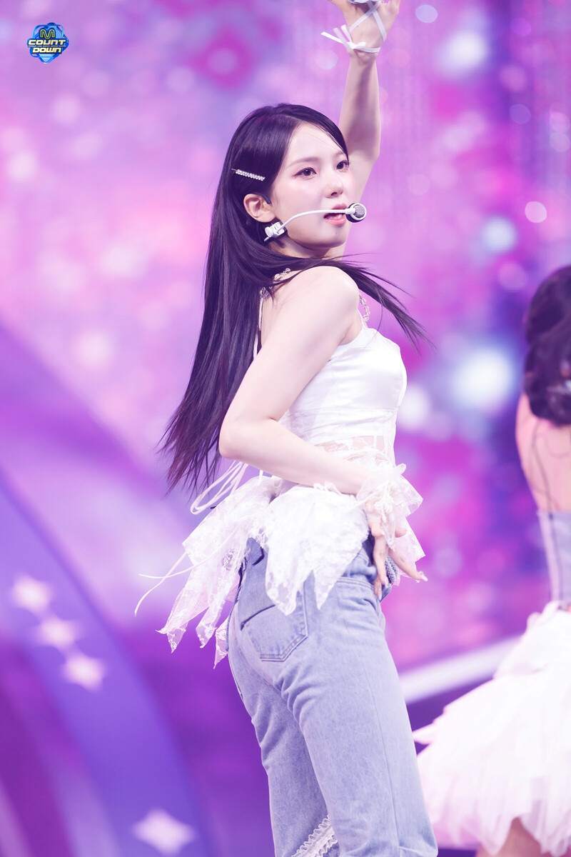 240606 Kep1er Yujin - 'Shooting Star' at M Countdown documents 2