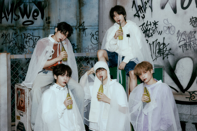 誓い (CHIKAI) - Concept Photo 'to B' documents 2