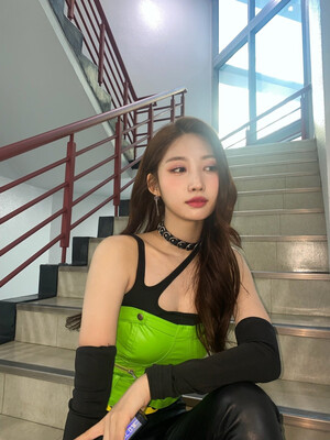 211205 EVERGLOW SNS Update - Sihyeon