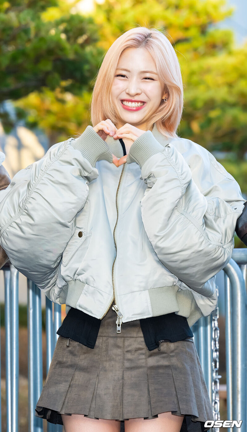 240119 ITZY Ryujin - Music Bank Commute documents 6