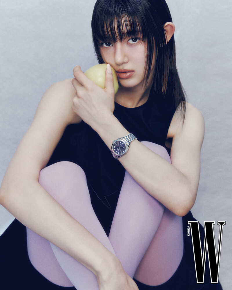 NewJeans DANIELLE for W Korea x OMEGA Watches July Issue 2023 documents 11