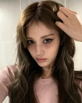 241120 - SOMI Instagram Update