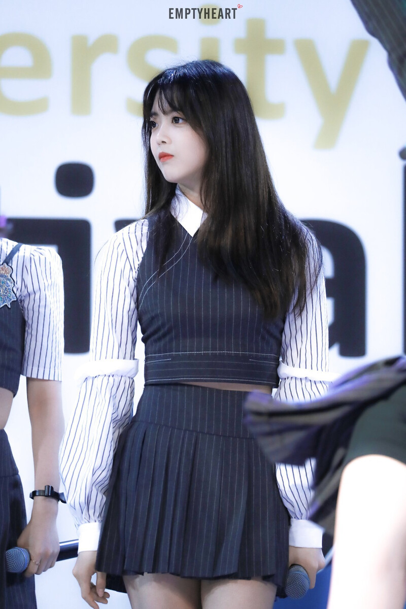 180517 Weki Meki Suyeon at Sunlin College Festival documents 2