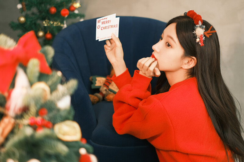 211225 Cheng Xiao Weibo Studio Update - Merry Christmas documents 2