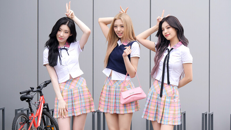 220721 ITZY - Recording for Knowing Bros documents 2