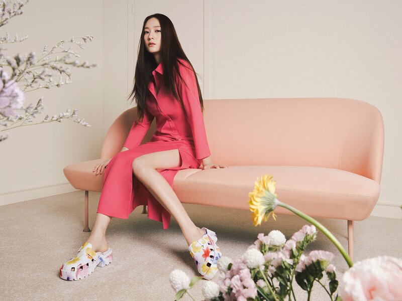 KRYSTAL JUNG for CHARLES & KEITH Spring 2022 Collection documents 9