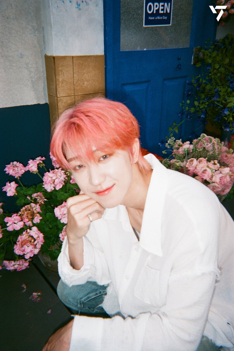 220725 SEVENTEEN ‘SECTOR 17’ Behind film photo - The8 | Weverse documents 1