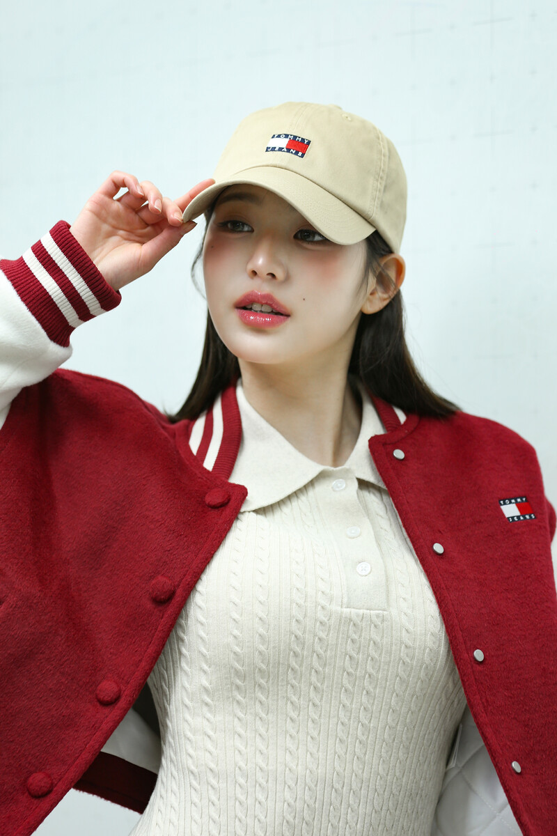 241009 Starship Entertainment Naver Post with IVE Wonyoung - Tommy Jeans Photoshoot Behind documents 4