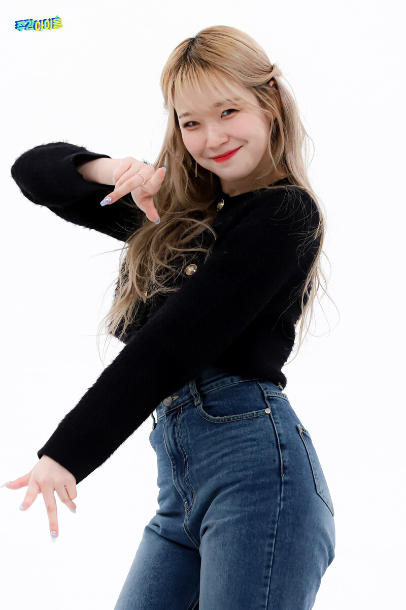 220125 MBC Naver Post - fromis_9 at Weekly Idol documents 20