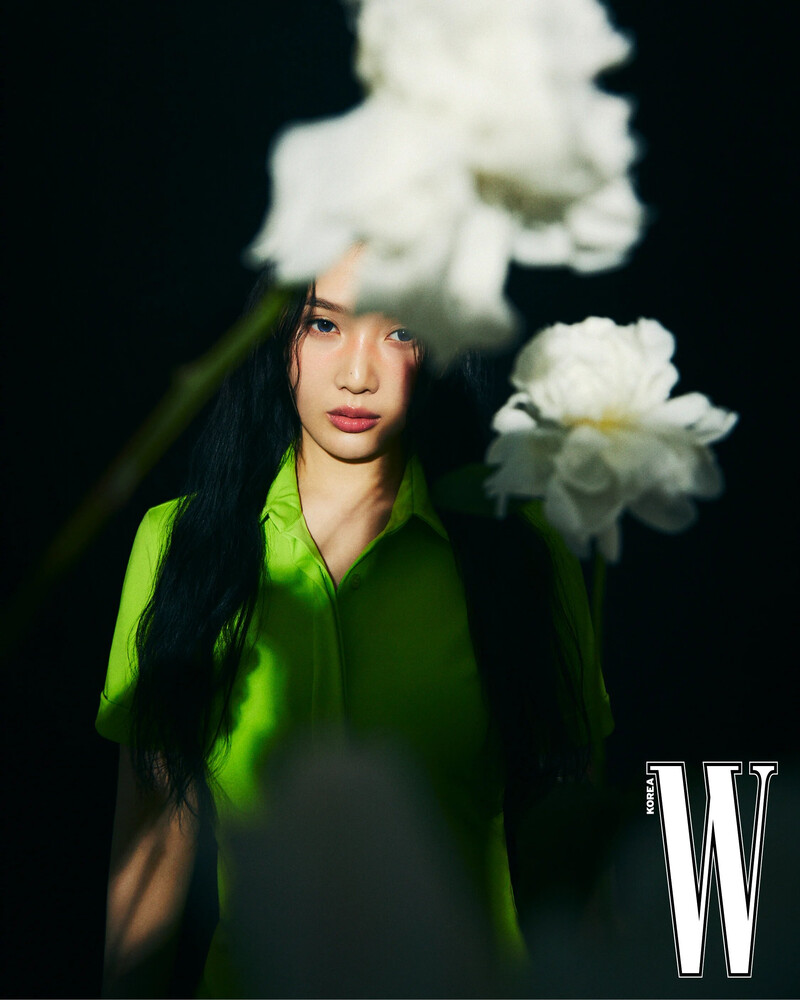 Joy x Tod's for W Korea June 2024 Digital Issue documents 7