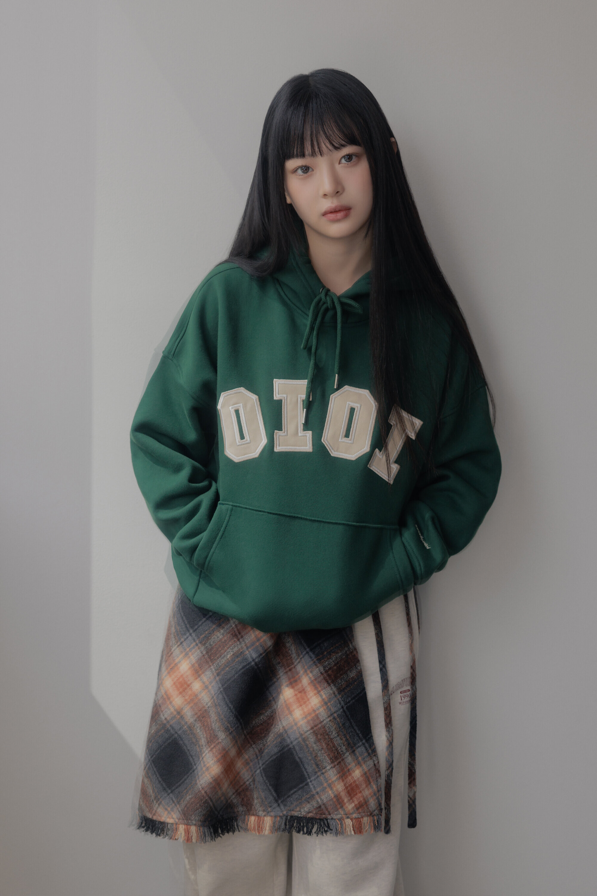 NewJeans for OiOi 2022 FW Collection | kpopping
