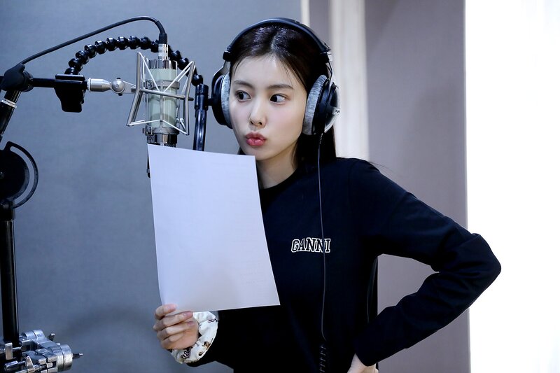 220618 8D Naver Post - Kang Hyewon - 'Like a Diamond' Recording documents 8