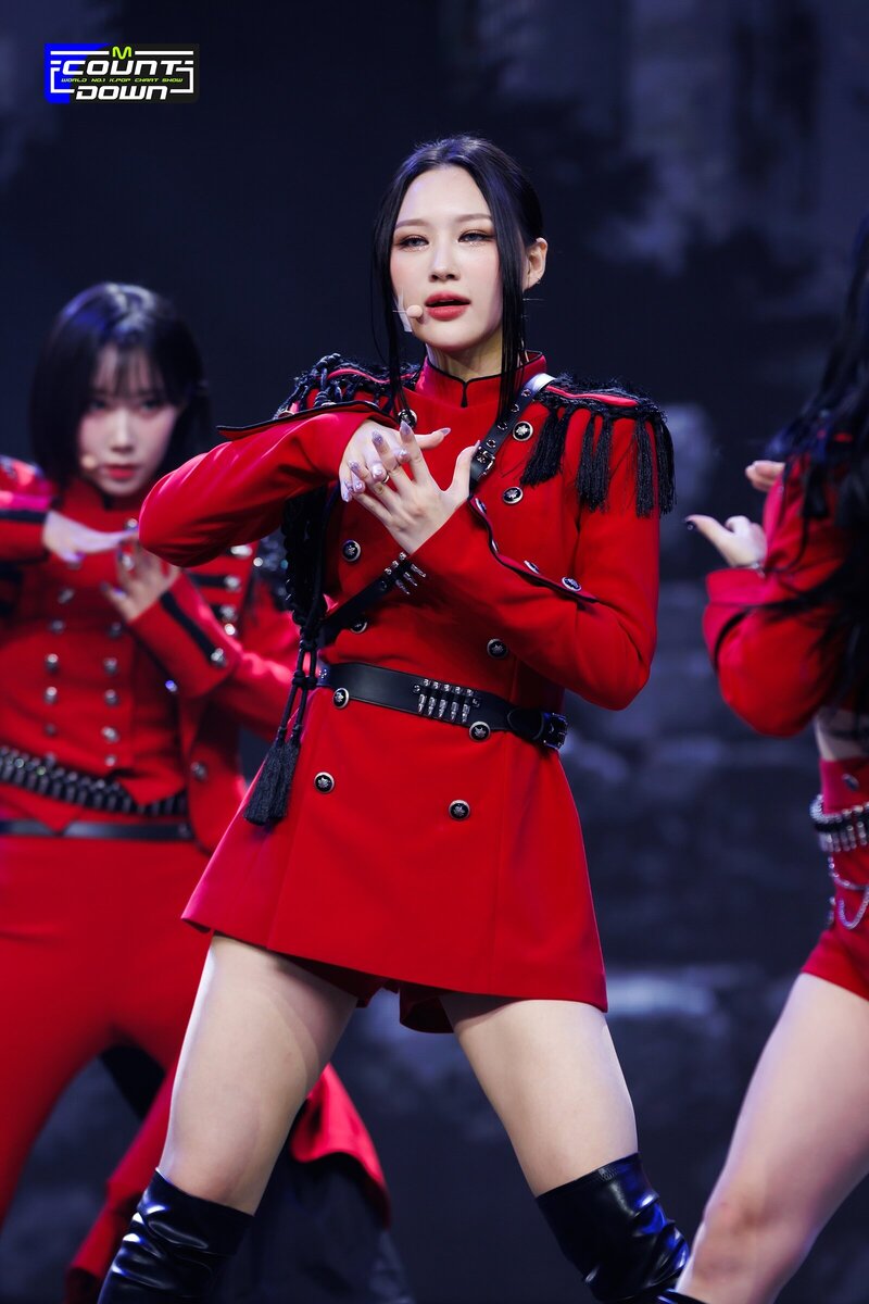 221013 Dreamcatcher Siyeon 'VISION' at M Countdown documents 1