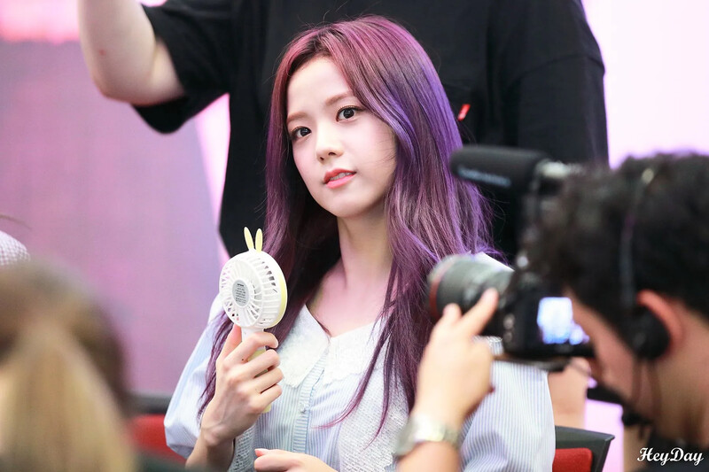 Jisoo32.jpg