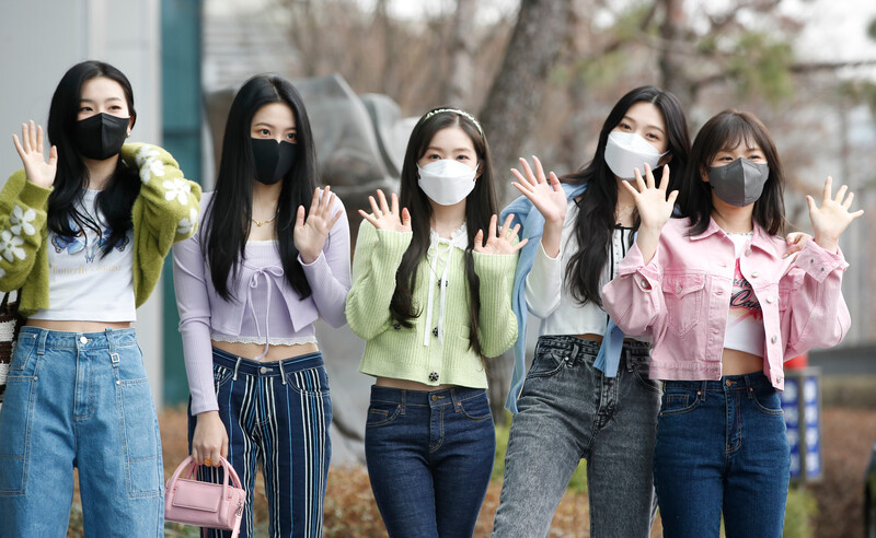 220324 Red Velvet - "MBC FM4U Noon Song Of Hope" Commute documents 10