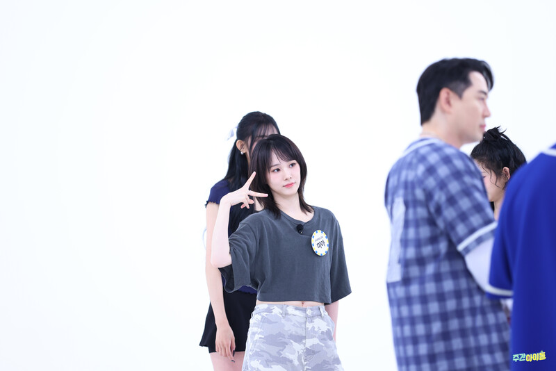 240709 MBC Naver Post EVERGLOW Mia - Weekly Idol On-site Photos documents 4